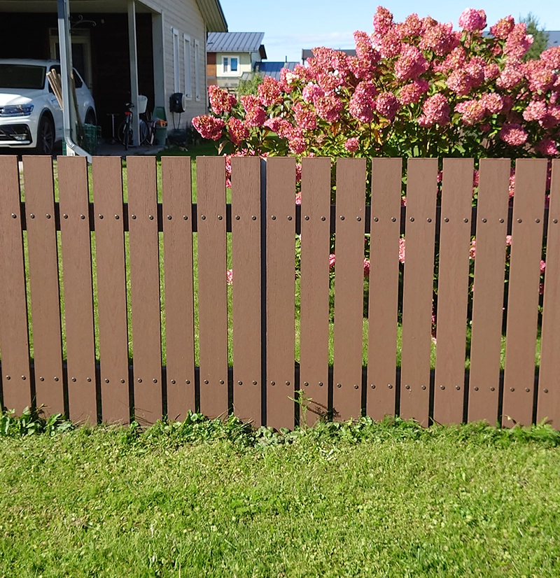 Dakota Living Xtra-Pro Fencing