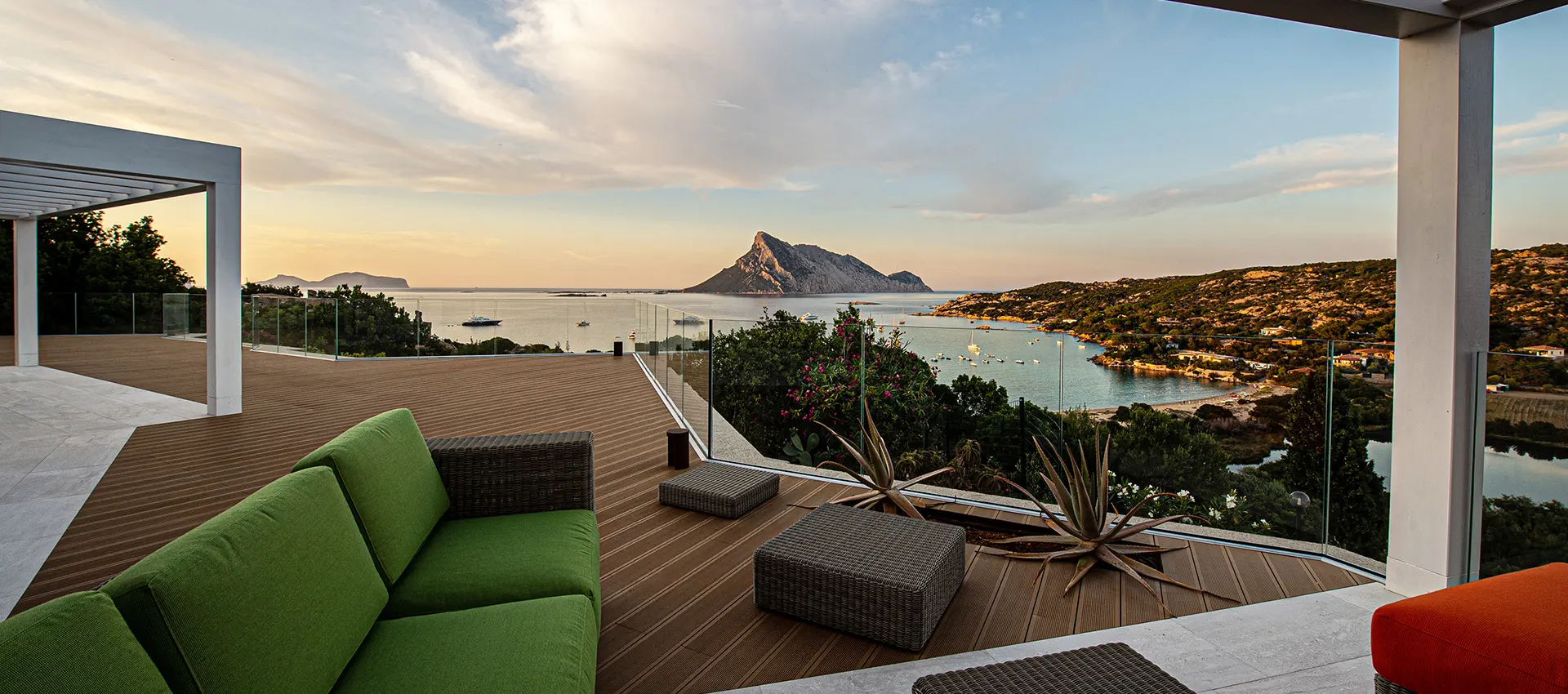 Dakota<sup style="font-size: 45%; position: relative; top: -20px">®</sup> Living